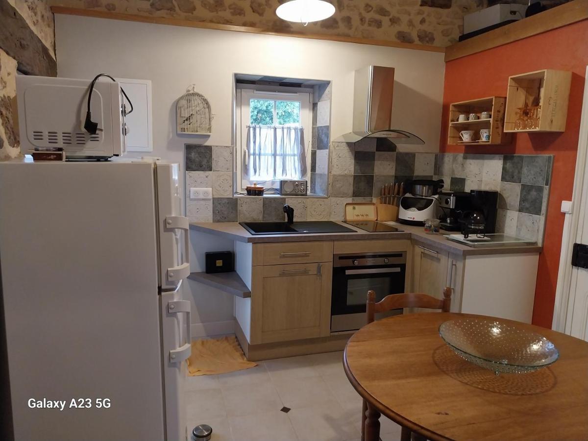 Le Petit Chapitre Apartment Belves Exterior photo