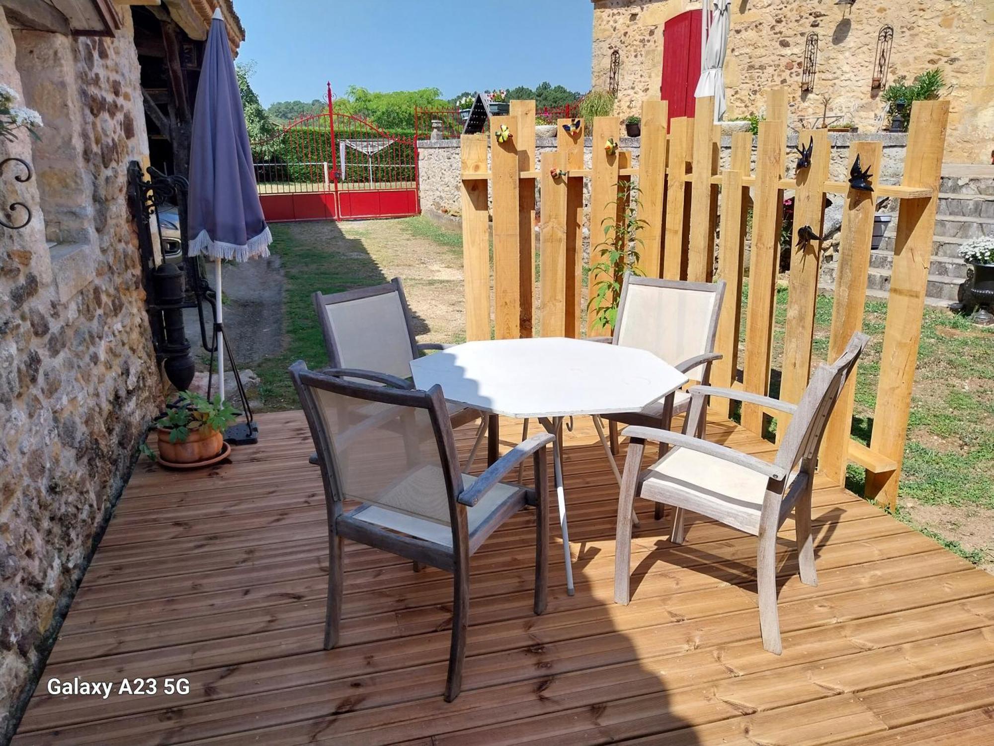 Le Petit Chapitre Apartment Belves Exterior photo